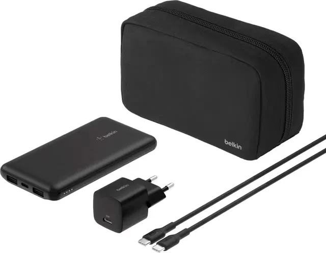 Belkin BoostCharge laddningspaket med 10k powerbank, 25W-laddare och 1 m USB-C-kabel