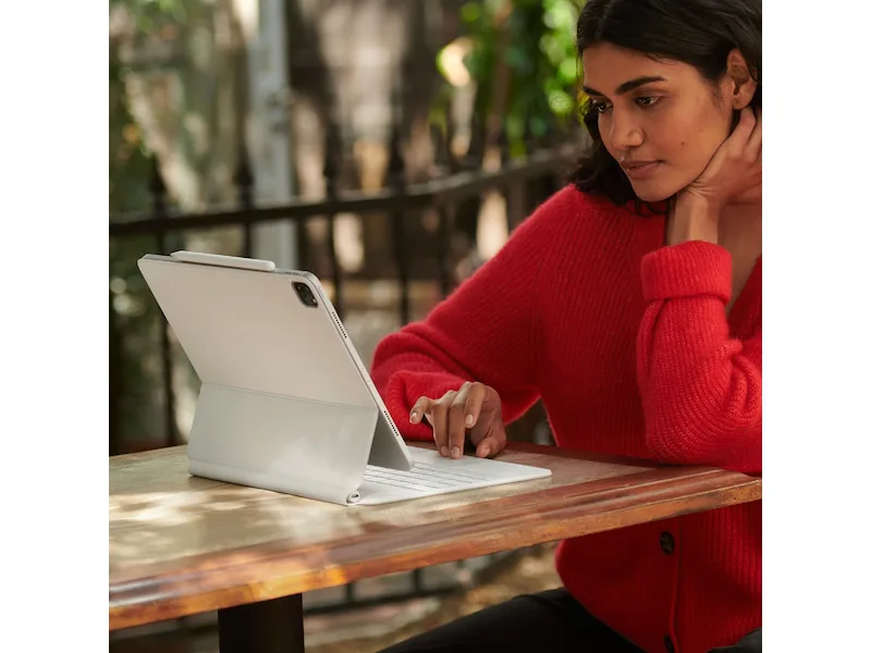 APPLE iPad Pro 13" Magic Keyboard 13