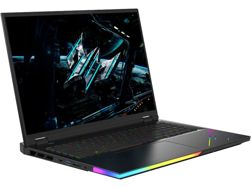 ACER Predator Helios 18 AI 18"  240