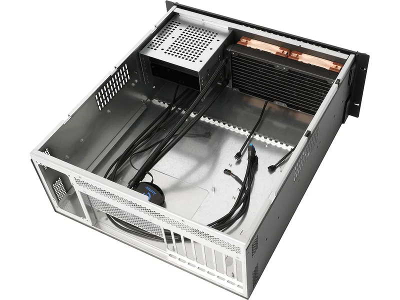 SLIGER CX4200e 4U chassi -B-Grade