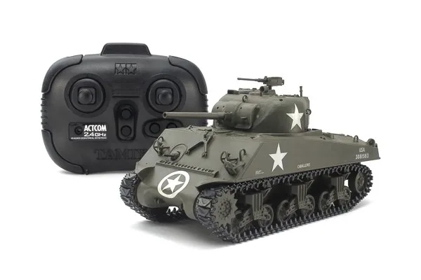 TAMIYA 1/35 fjärrstyrd amerikansk stridsvagn M4A3 Sherman med kontroll