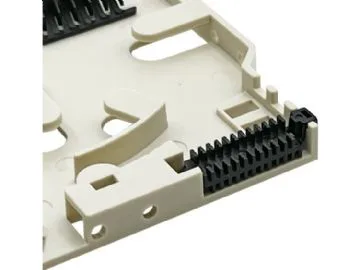 Alantec Fiberoptiskt skarvtråg med hållare för 12 skarvar och fiberavskiljare vid utgången ALANTEC
