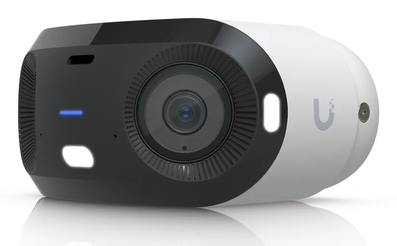 Ubiquiti Networks UniFi G6 180, Dual 4K@20fps, IR 20m, AI, inomhus/utomhus, PoE+