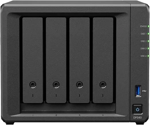 Synology ActiveProtect DP340, 4-bay backup appliance, 4x 8 TB HDD + 2x 400 GB NVMe SSD cache, 16 GB RAM, 10GbE LAN