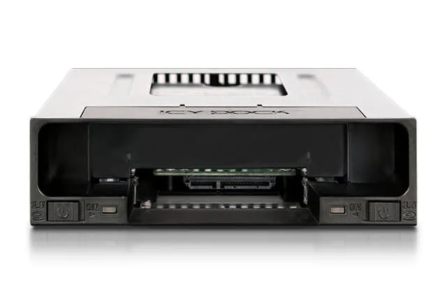 ICY DOCK FlexiDOCK MB795SP-B