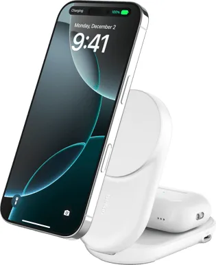 Belkin UltraCharge 2-i-1 hopfällbar magnetisk laddare med Qi2 25W