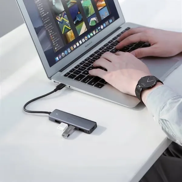 Ugreen USB Hubb med 4x USB 3.2 Gen 1
