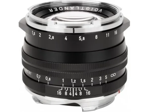 Voigtlander Nokton II 50mm f/1.5 lens for Leica M