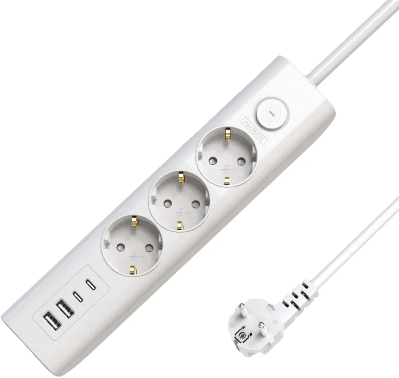 MicroConnect Grenuttag 3 uttag + 4 USB