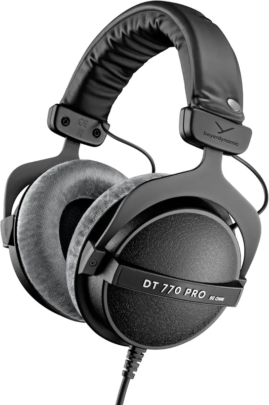 beyerdynamic DT 770 PRO 80 Ohm over-ear studiohörlurar. Sluten design