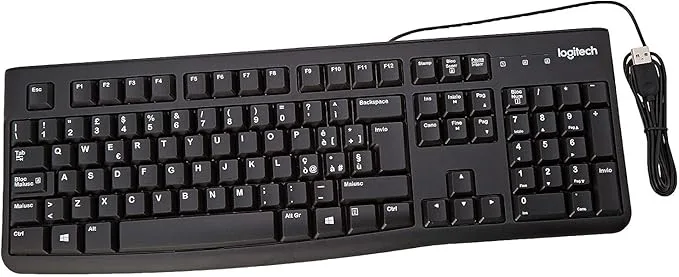 Logitech K120 trådbundet affärstangentbord för Windows och Linux, USB-port, tyst skrivning, robust, stänksäker, tangentbordsstativ, italiensk QWERTY-layout – svart