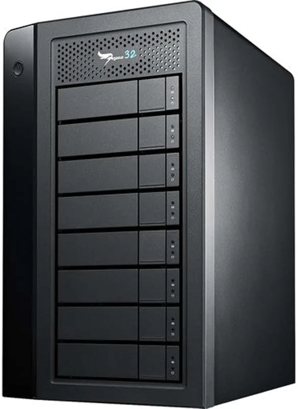 Promise Technology Pegasus32 R8 32 TB (8 x 4 TB) Hybrid Thunderbolt 3 eller USB32 direktansluten RAID-förvaring, högpres
