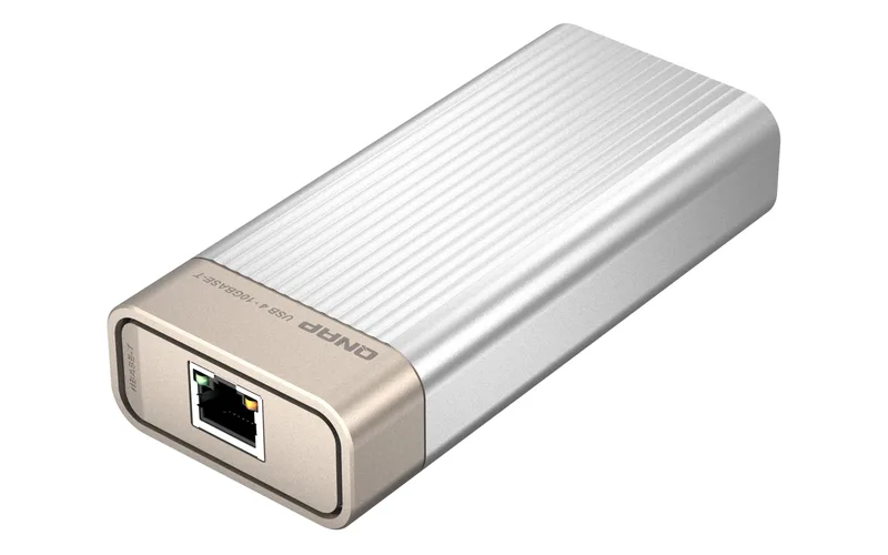 QNAP 10GBASE-T Nätverksadapter till USB 4 Type-C & Thunderbolt 3/4-kompatibel (QNA-UC10G1T)