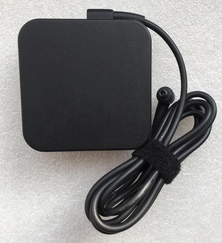 19 V 4,74A 90 W AC-strömadapter kompatibel med ASUS Vivobook 15 D1502IA-BQ264W, Vivobook 16X M1603 M1603QA-NS77 och Vivobook 17X K3704 K3704VA-DH96-S