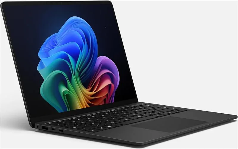 Microsoft Surface Laptop Copilot PC för Business – 7:e Edition – Intel Core Ultra 7 266 V/2,2 GHz (EP2-22795)