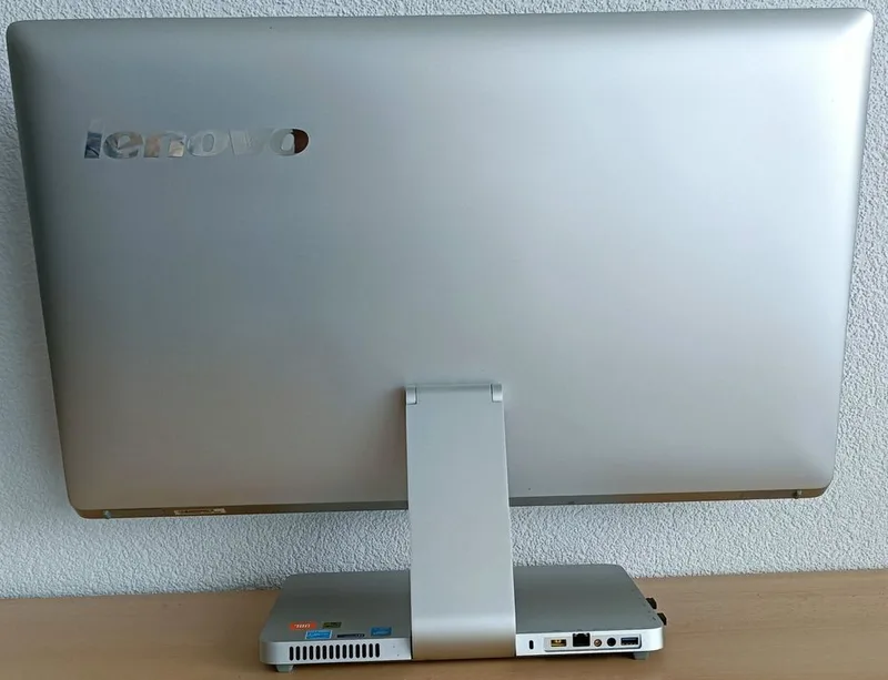 Lenovo C A740 W8p I34158dis W/TV