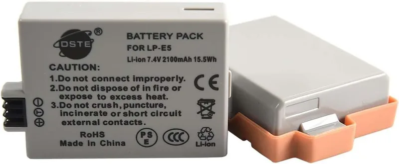 DSTE 2PCS LP-E5 Li-Ion batteri kompatibel med Canon EOS 450D, EOS 500D, EOS 1000D, Kiss F, Kiss X2, Kiss X3, Rebel XS, Rebel XSi