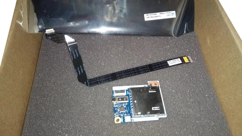 Lenovo LG58 Cardreader Board Wo/Cable