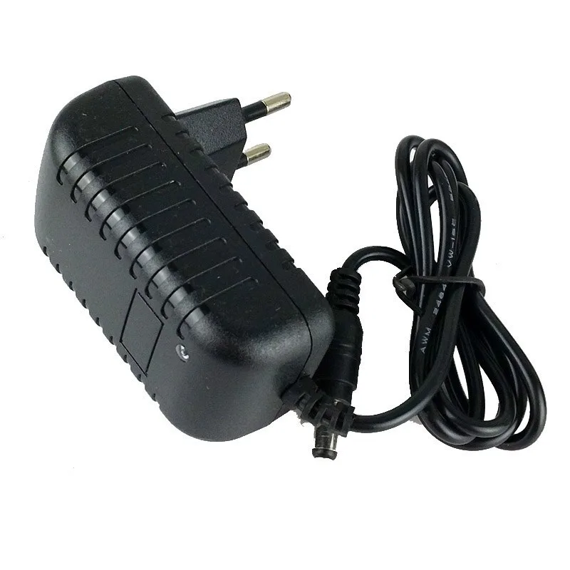 Strömförsörjning 12 V 2A