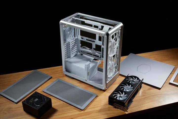 Cooler Master MasterFrame 500 Mesh
