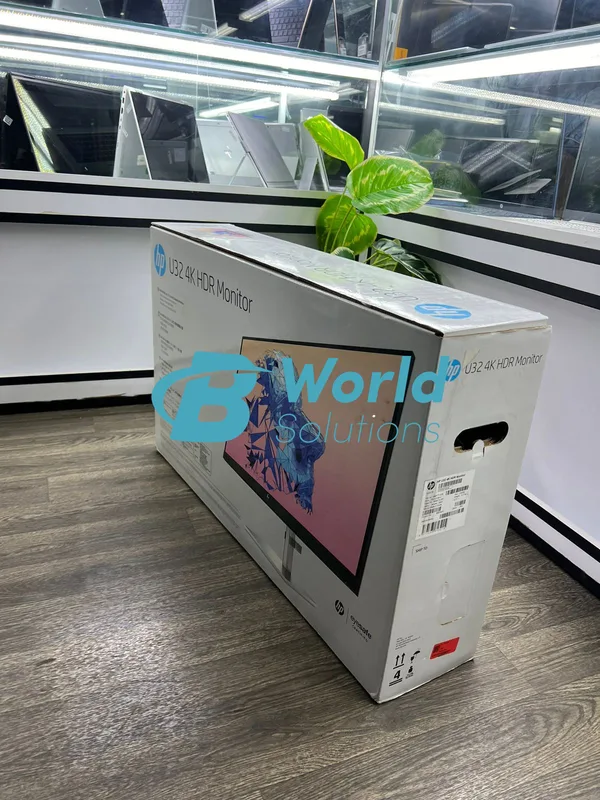 HP U32 31.5" 4K bildskärm