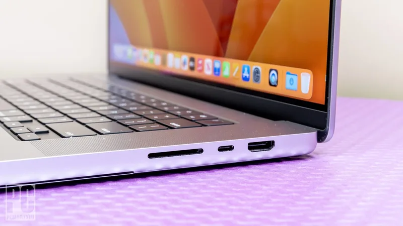 MacBook Pro 16 M2 Max 2023 32/1000GB