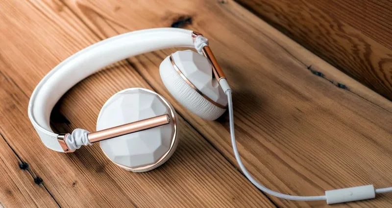 Greabuy Elegant headset i roséguld förbättrar skrivbordens estetik med stabil glidbeständig