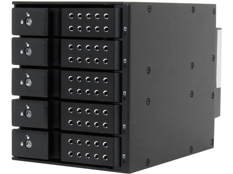 HD Kassett 3X5.25" Till 5X3.5" SATA/300 Svart