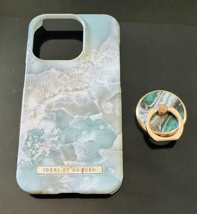 iDeal of Sweden Clear Case iPhone 15 Pro Artistic