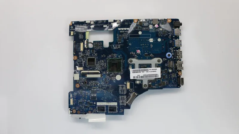 Lenovo ACLUB MB W8P DIS I74500 GT 2G
